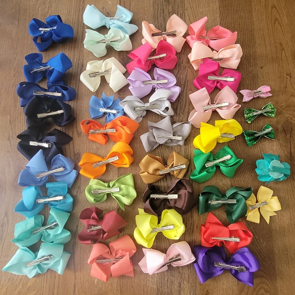 78 Aligator Clip Bows 4.5